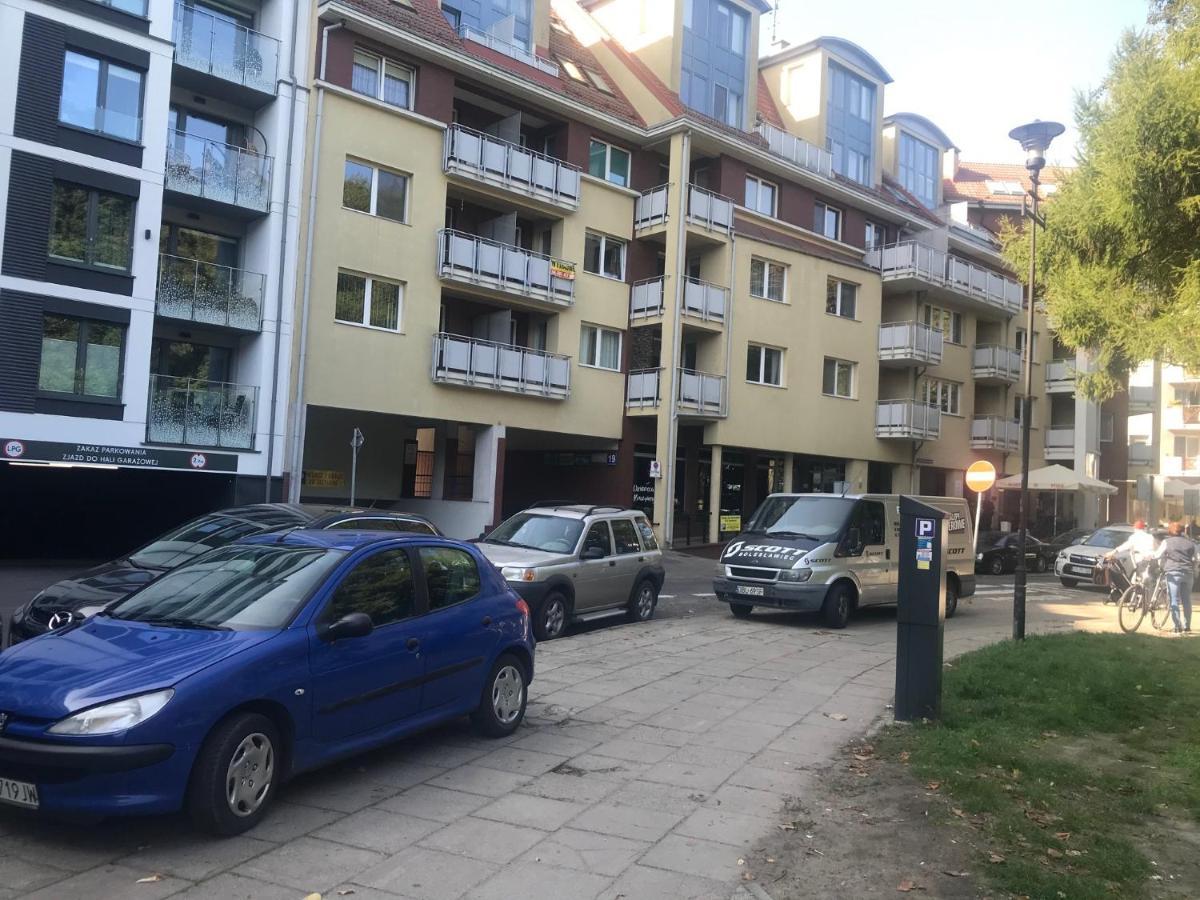 Apartament Bursztyn Apartment Kolobrzeg Exterior photo